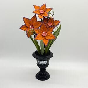 Hyde & Eek 2020 18” Ghoulish Garden Preying Posies Orange Flower Halloween Plant